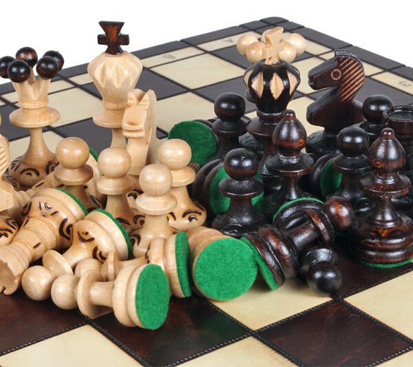 Jeu d'Échecs en Bois Pliable avec Rangement – Élégance et Mobilité