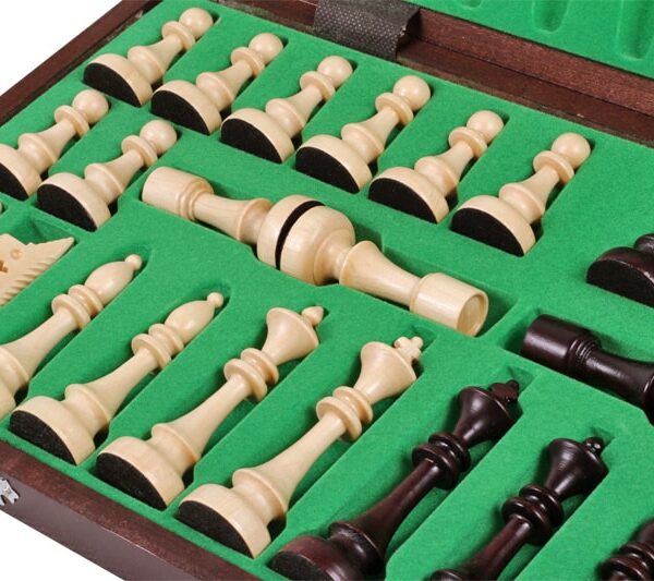 Ensemble de Jeu d'Échecs en Bois – Design Élégant avec Échiquier Pliant