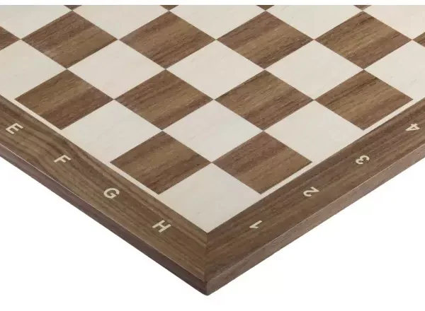 Jeu d'Échecs en Bois de Noyer et Érable - Pièces en Buis et Acacia