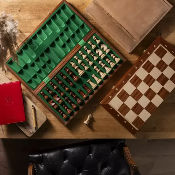 Ensemble d'Échecs de Tournoi n°6 avec Plateau Incrusté en Mahogany et Pièces Staunton en Bois