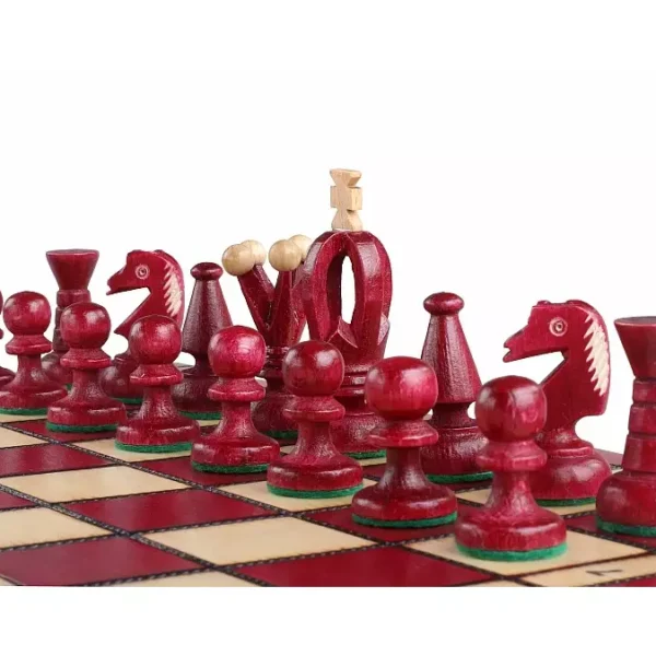 Échecs Royaux en Bois d’Érable – Stratégie et Convivialité