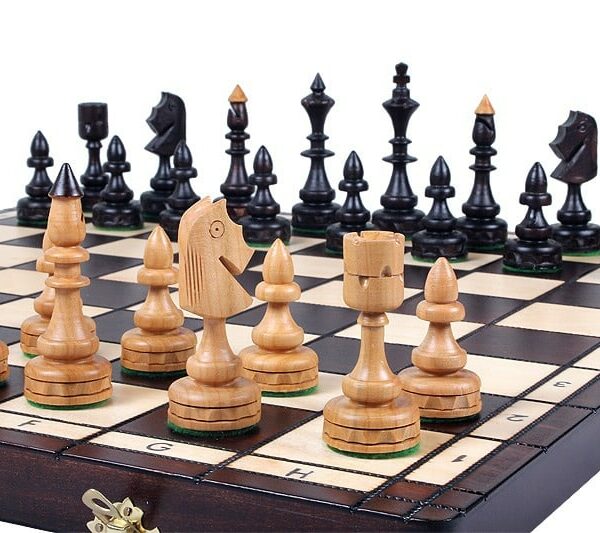 Jeu d'Échecs en Bois de Cerisier – Échiquier Pliant 48 cm au Design Indien