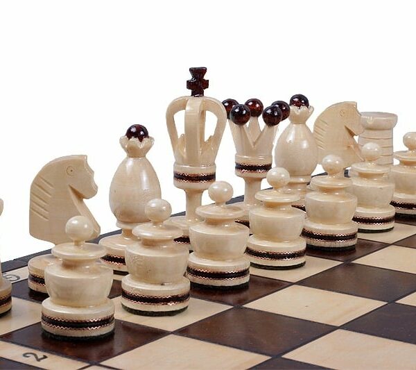 Jeu d'Échecs en Bois de Sycomore Incrusté de Laiton avec Échiquier Pliant