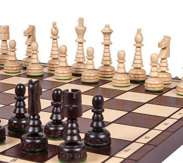 Jeu d'Échecs en Bois de Charme avec Échiquier Pliant