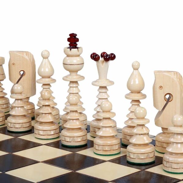 Jeu d'Échecs en Bois de Charme avec Pièces Sculptées et Échiquier Pliant 50 cm