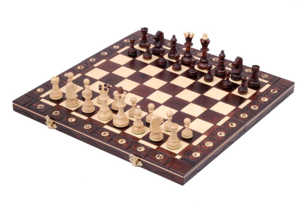 Ensemble d'Echecs en Bois avec Echiquier Pliable et Rangement Intégré - Simplicité et Praticité