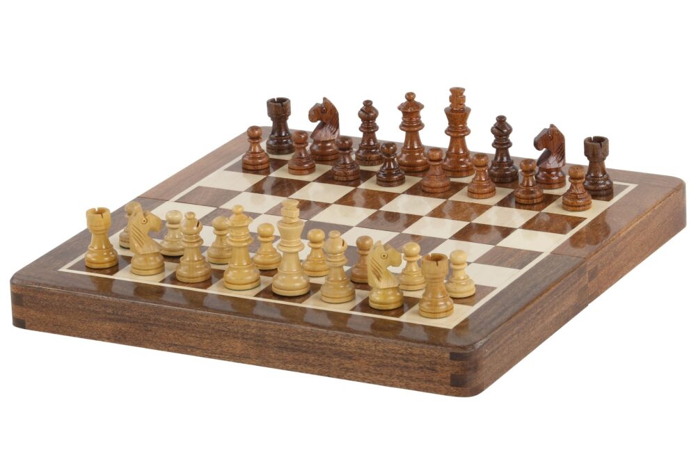 Jeu d’Echecs de Voyage en Bois Magnétique – Compact et Elégant