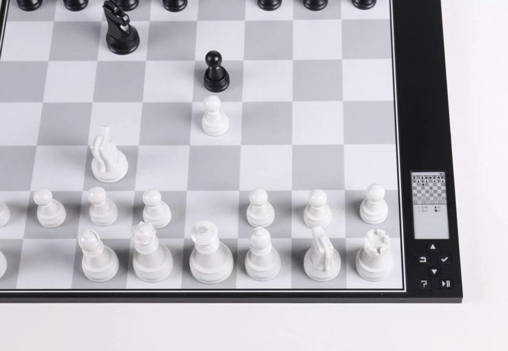 Jeu d'Échecs Électronique DGT avec Niveau Adaptatif et Technologie de Détection Automatique