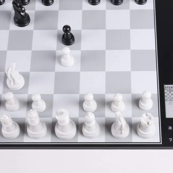 Jeu d'Échecs Électronique DGT avec Niveau Adaptatif et Technologie de Détection Automatique